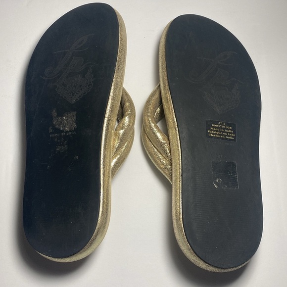 Free People Metallic Gold Platform Flip Flops. Worn once. - Picture 6 of 6